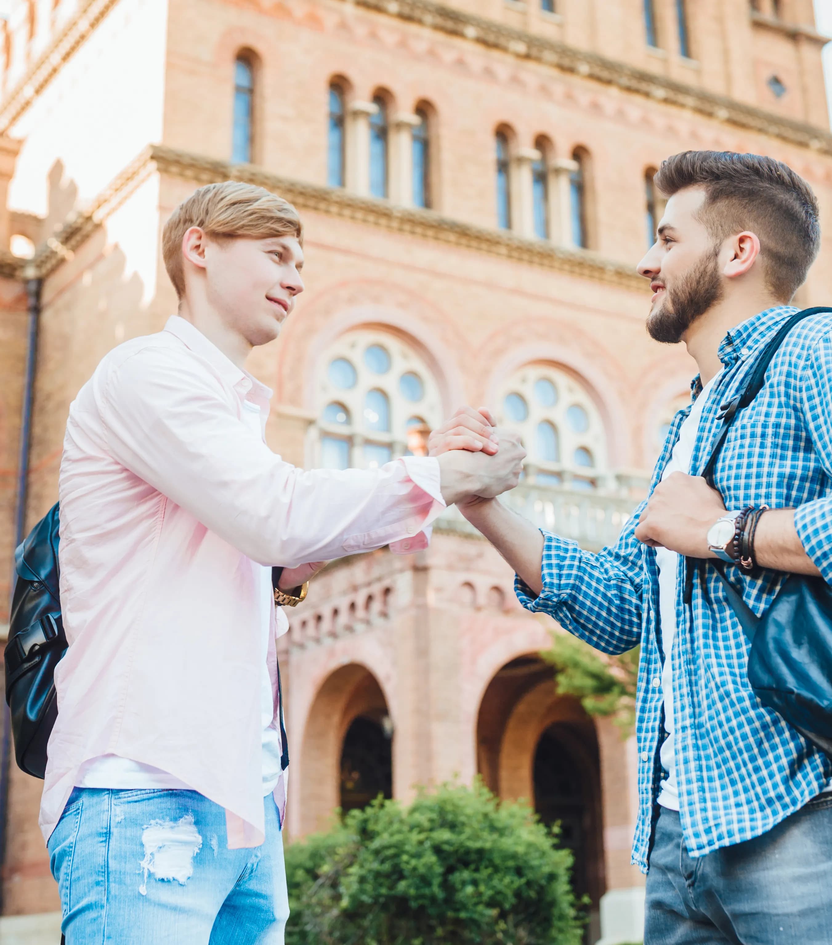 Universitetləri Qarışıqlıq Hiss Etmədən Necə Müqayisə Etmək Olar?