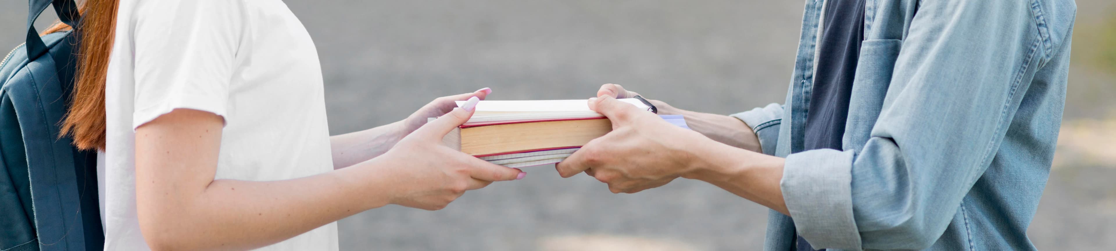 What Should Students Bring With Them to an Education Fair?