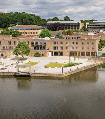 Beynəlxalq tələbələr University of York-u niyə sevir?