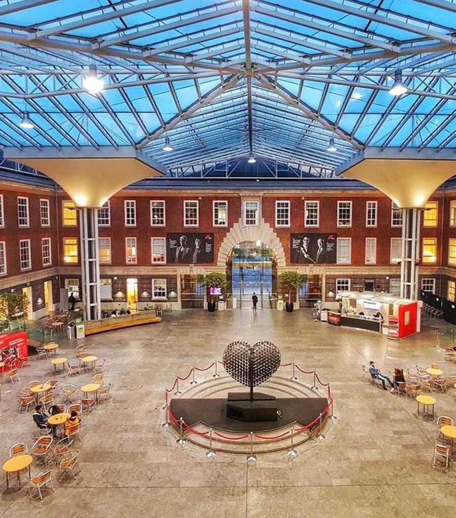 What Can You Expect at a Middlesex University Open Day?