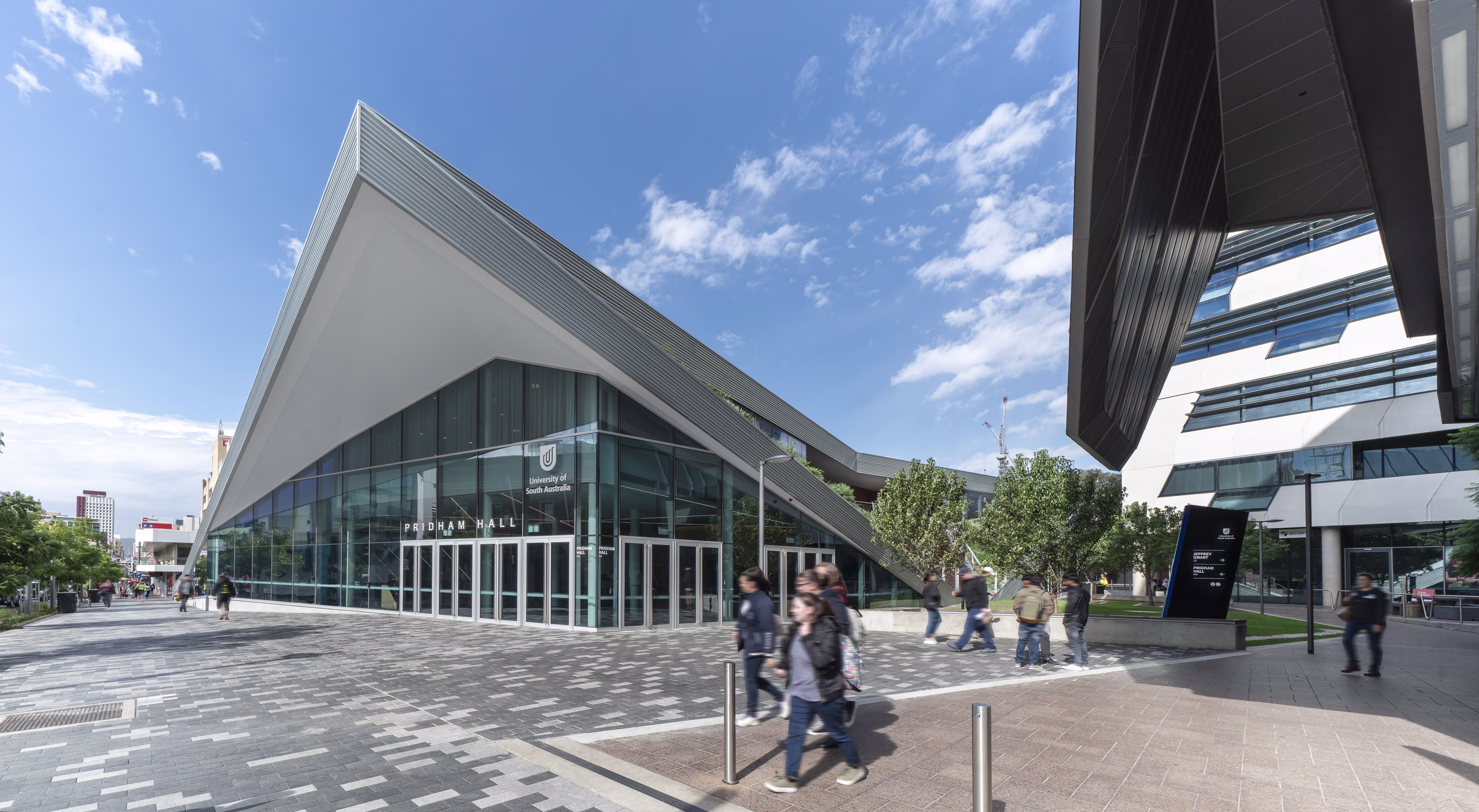1756455585233-128033_UniversityofSouthAustralia_headerimage.avif